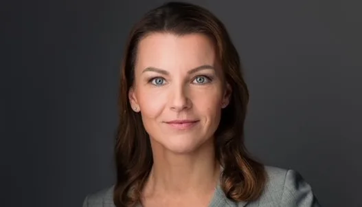 00f498b27b89-5a68aac8-f913-adc3-5e01-7519db28d50a Jana Schimke zur Dehoga-Hauptgeschäftsführerin ernannt