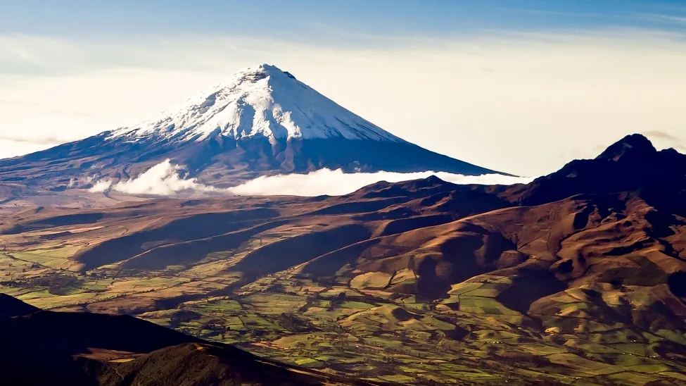 83bfd4c95e51-Ecuador-Cotopaxi-Vulkan-Foto-Galapagos-PRO Ecuador Cotopaxi Vulkan Foto Galapagos PRO.jpg