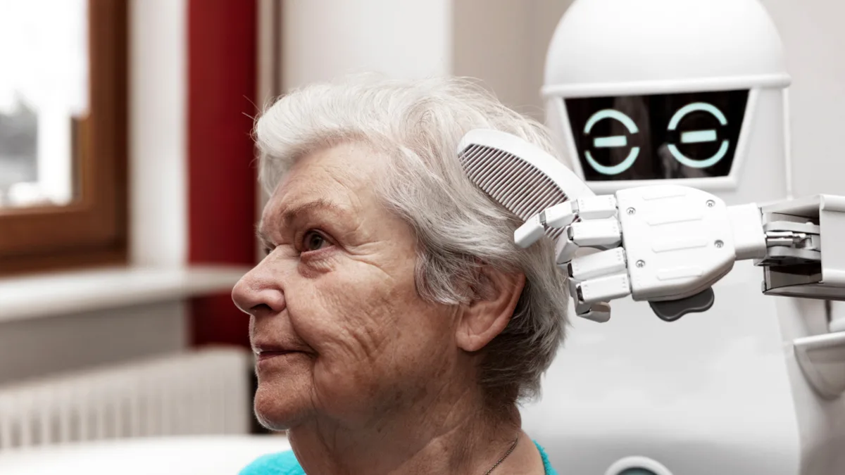 Roboter alte Frau Haare kämmen iStock Miriam Dörr.jpg Roboter alte Frau Haare kämmen iStock Miriam Dörr.jpg