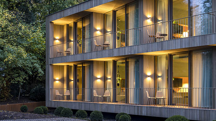 a Maison hotel Aussenfassade zweiter Anbau Design cbag studio C Guenter Standl