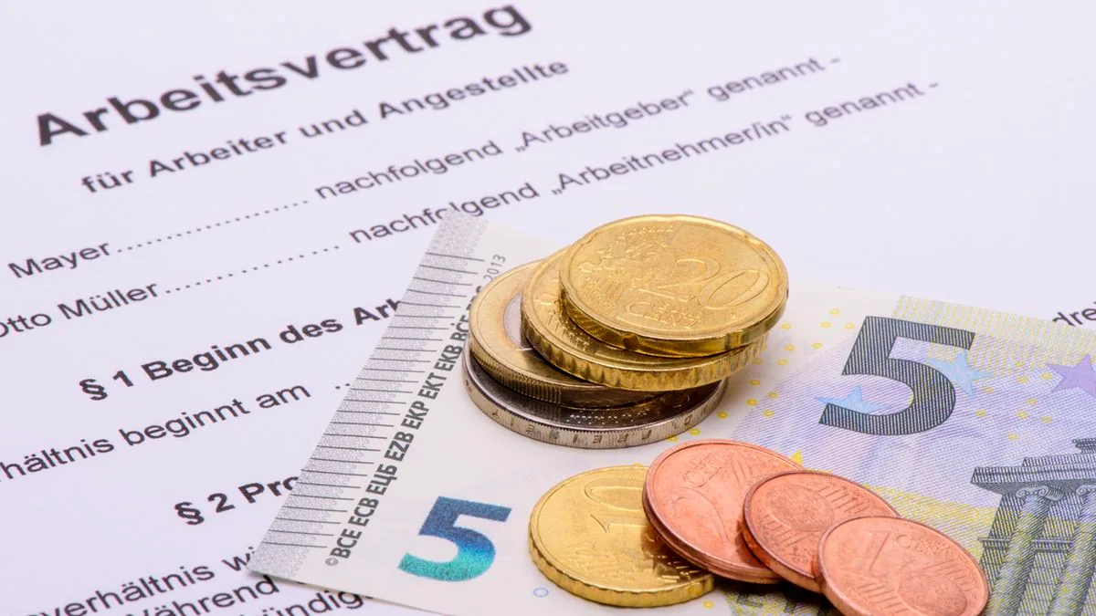Lohn Gehalt Geld Foto iStock filmfoto Lohn Gehalt Geld Foto iStock filmfoto