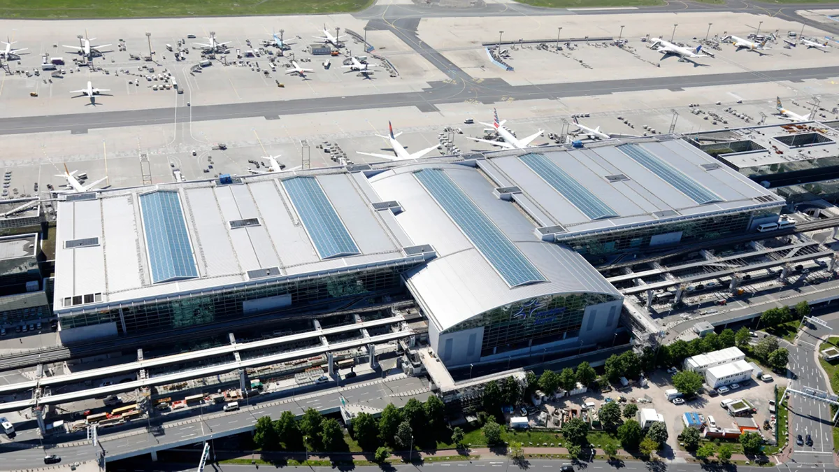 7d46a53b15a7-Fraport-Flughafen-Frankfurt-Terminal-2-Luftaufnahme-Foto-Fraport Fraport Flughafen Frankfurt Terminal 2 Luftaufnahme Foto Fraport.jpg