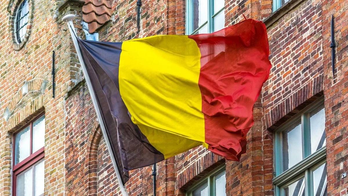 9bbe46fd1da3-Belgien-Fahne-Symbol-Foto-iStock-Stormwatch-153 Belgien Fahne Symbol Foto iStock Stormwatch 153