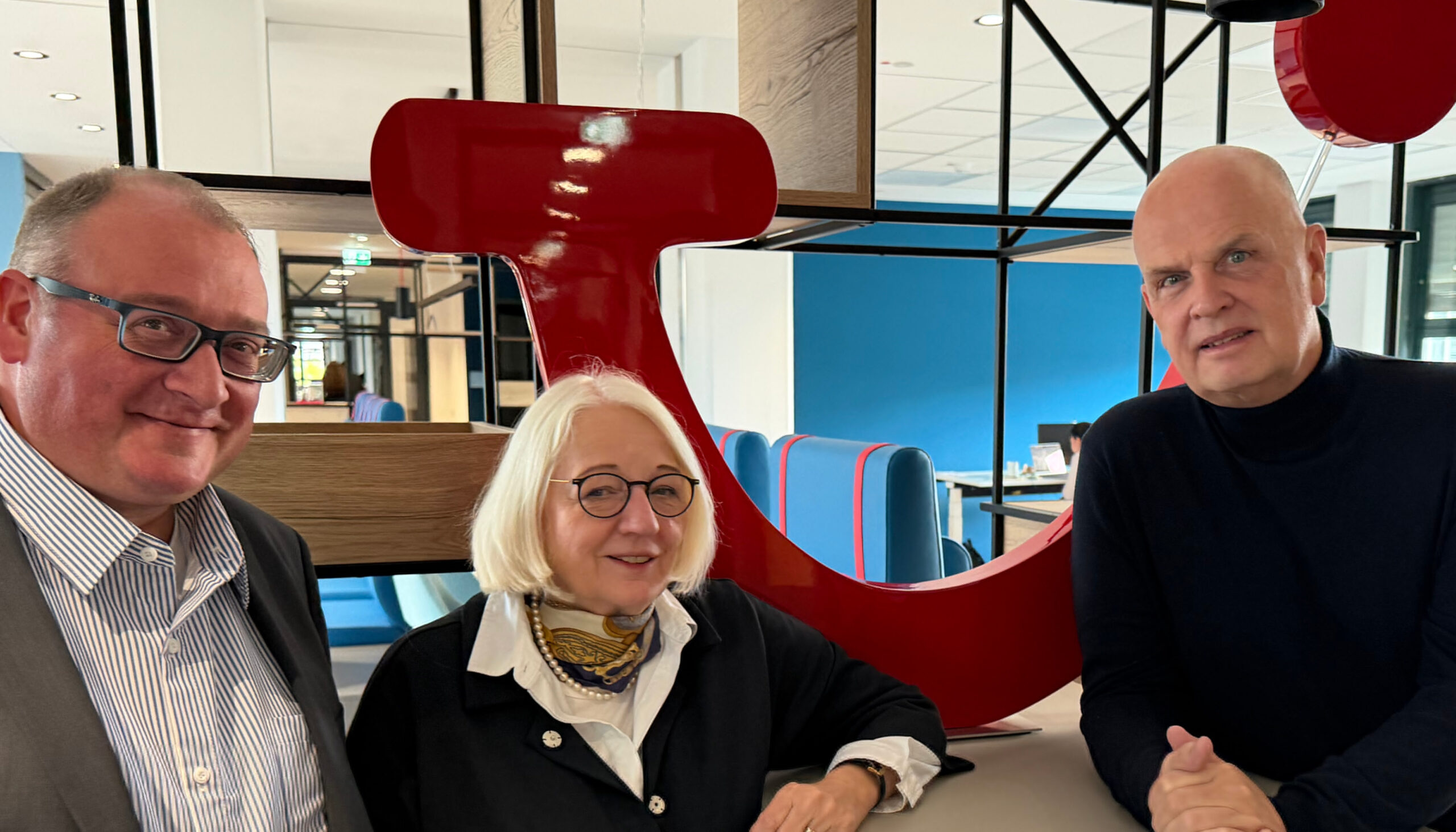 von links Mike Brauner, Elke Hlawatschek, Thomas Ellerbeck TUI Stiftung