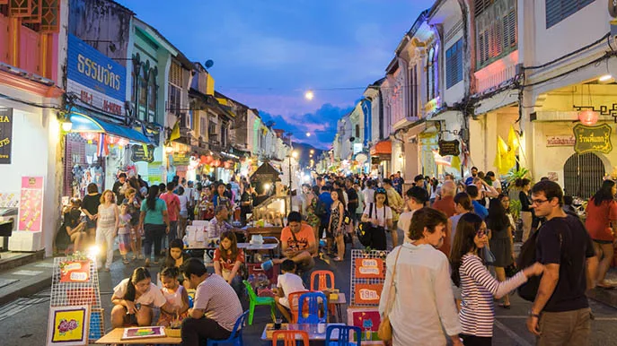 Thailand Phuket Altstadt iStock TayaweeSupan-531843098 Phuket