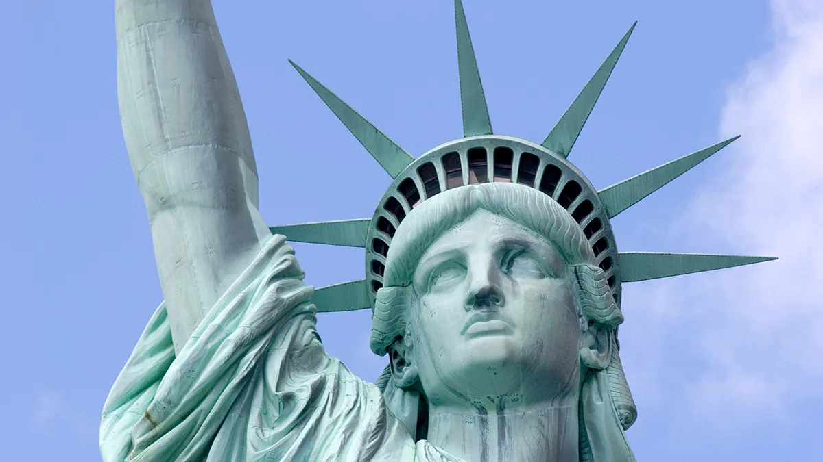 USA New York Freiheitsstatue Krone iStock ddea USA New York Freiheitsstatue Krone iStock ddea.jpg