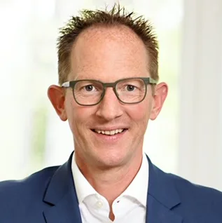 d705bdcdafdc-Bake-Ben-Geschaeftsfuehrer-Aiutanda Bake Ben Geschäftsführer Aiutanda.jpg