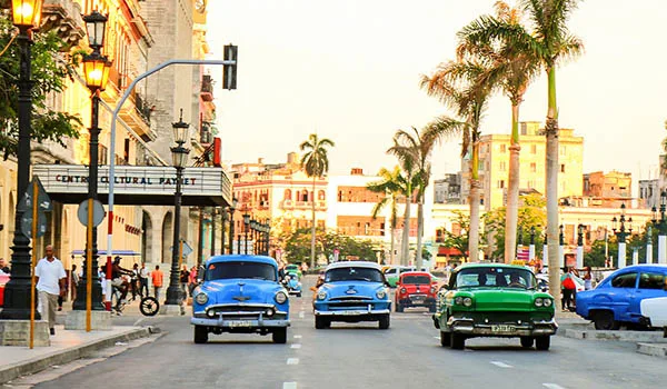 Havanna_Taxi_iStock-runomsbarreto Havanna