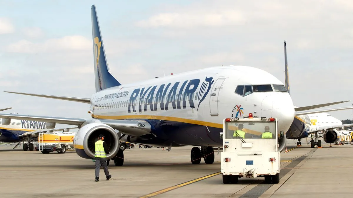 26325d178520-Ryanair-Foto-Flughafen-Hahn Ryanair Foto Flughafen Hahn