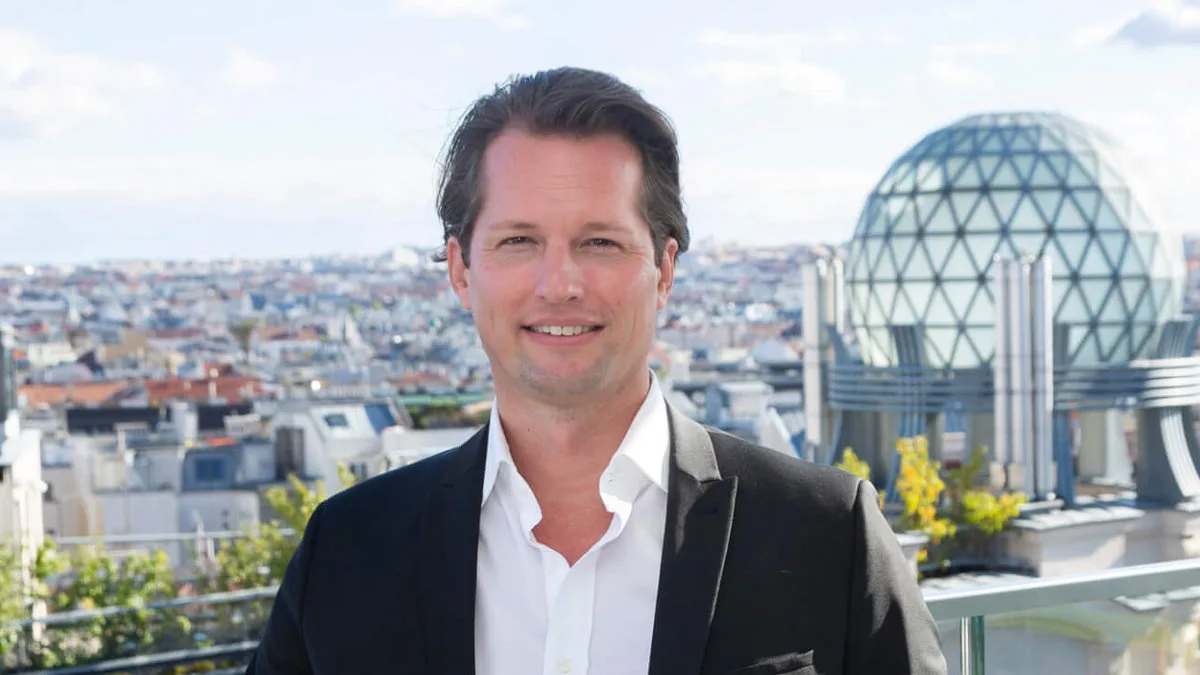 326c6f3abf3c-H-World-International-Michael-Dorfer-GM-Foto-H-World-International H World International Michael Dorfer GM Foto H World International