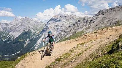 011de12c903d-MITB-Enduro-in-Schweiz-arosa-Foto-Frosch-Sportreisen MTB-Enduro in Schweiz Arosa Foto Frosch Sportreisen