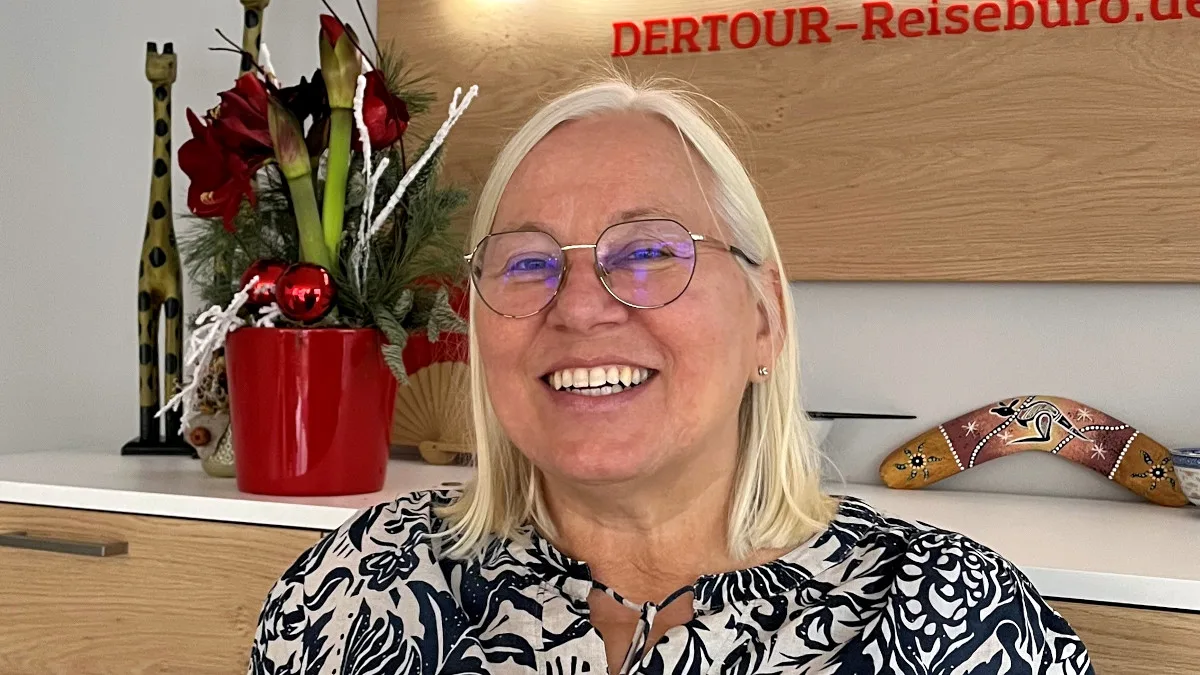 9bd879e9d646-Discover-Irland-Gewinnerin-Sabine-Fisch-Dertour-Reisebuero-Maintal Discover Irland Gewinnerin Sabine Fisch Dertour Reisebüro Maintal.jpg