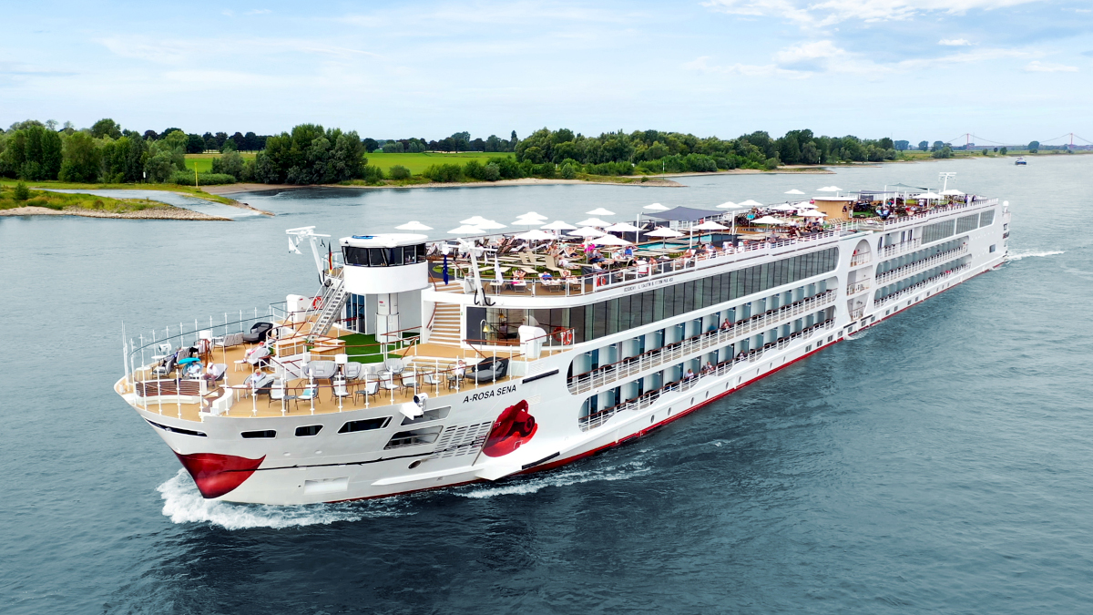 SCHIFF_A-ROSA SENA.jpg